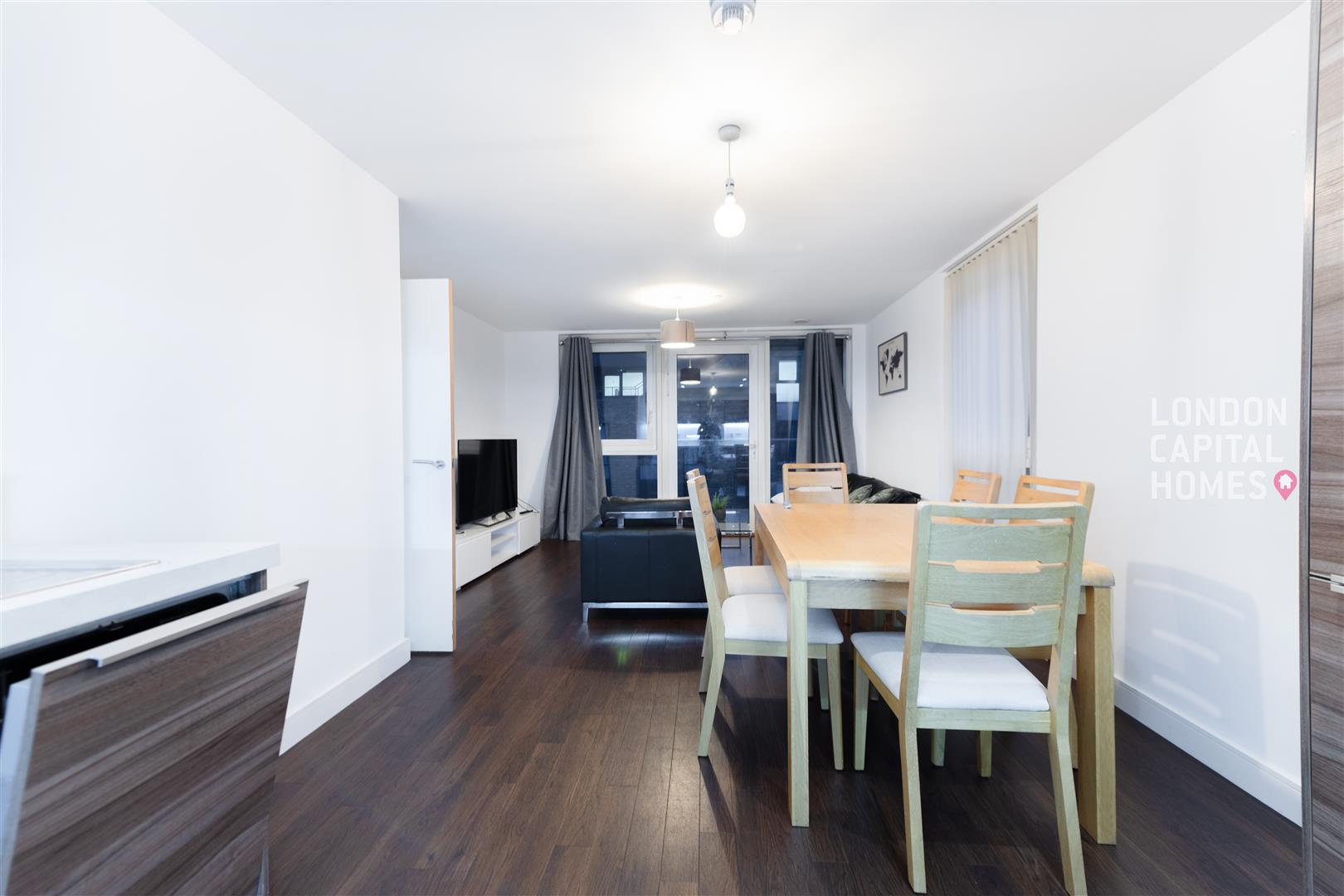 2 bed property in Oslo Tower, Naomi Street, London